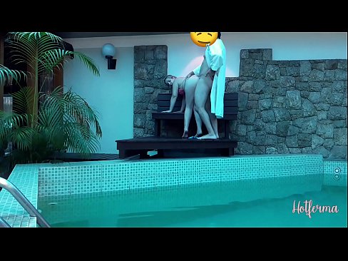 ❤️ Boss neskamea igerilekura gonbidatzen du, baina ezin izan dio beroari eutsi ❤❌ Izorratu bideoa pornoan eu.hentaibar.ru ❌❤